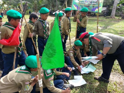 Kemah Karang Asri Kelas 5_049
